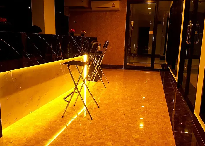 The 24 Luxury 3*